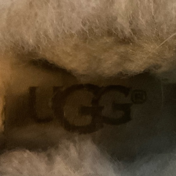 SNOWDAYSALE UGG Dakota Water Resistant Moccasin Slipper-Espresso, brown. Size7 - Picture 14 of 15